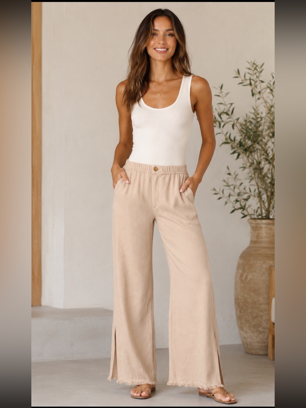 Le Lis Women's Beige Trousers linen light
Weight. High waisted